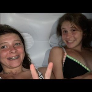 Meet your Posher, Addy